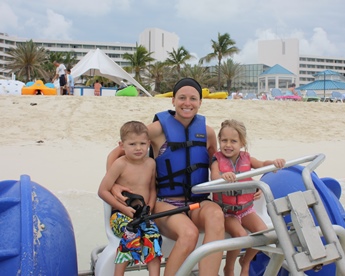 Jack and Jill Foundation family at the beach taking a late stage cancer timeout 