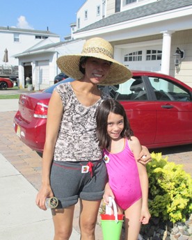 mom and daughter ready for the beach taking a timeout from late stage cancer 