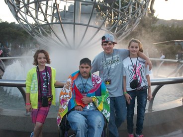 JAJF family at Universal Studios sign treating the families not the cancer 