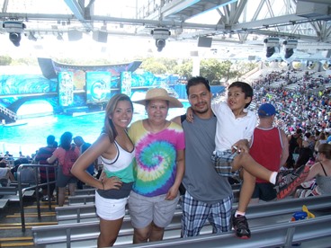 family at Sea World prescribed a break from late stage cancer 