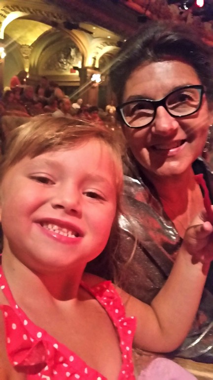 20160802_lmwaiting-on-the-show-to-begin 