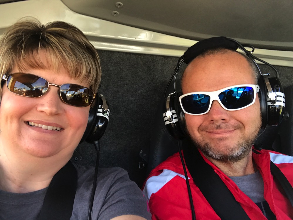 couple on helicopter tour of Hawaii during a JAJF trip treating the families not the cancer 